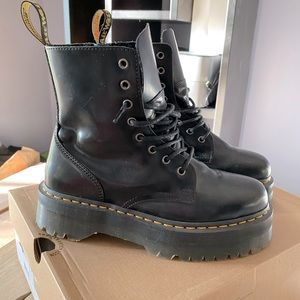 Doc martens Jadon platform boots